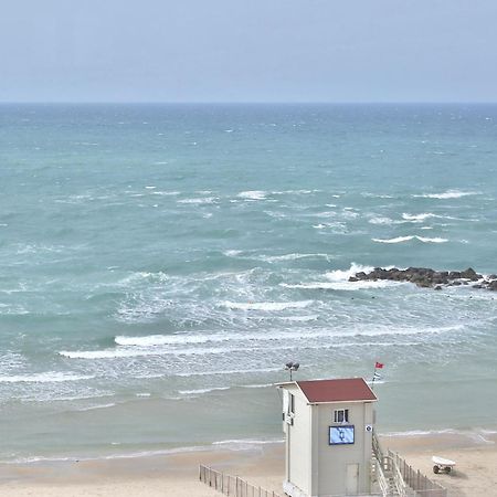 Luxury Suites By Notaly Ariel - Carmel Beach Хайфа Екстериор снимка