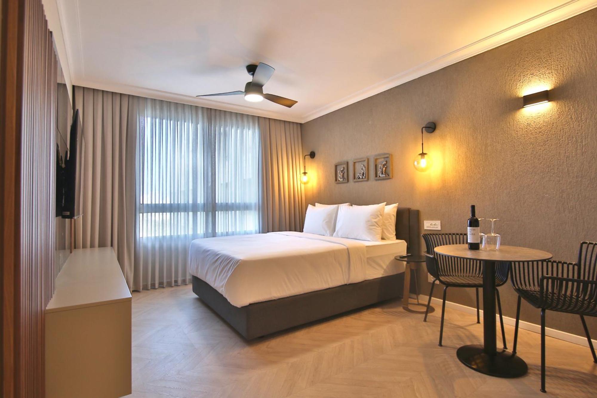 Luxury Suites By Notaly Ariel - Carmel Beach Хайфа Екстериор снимка