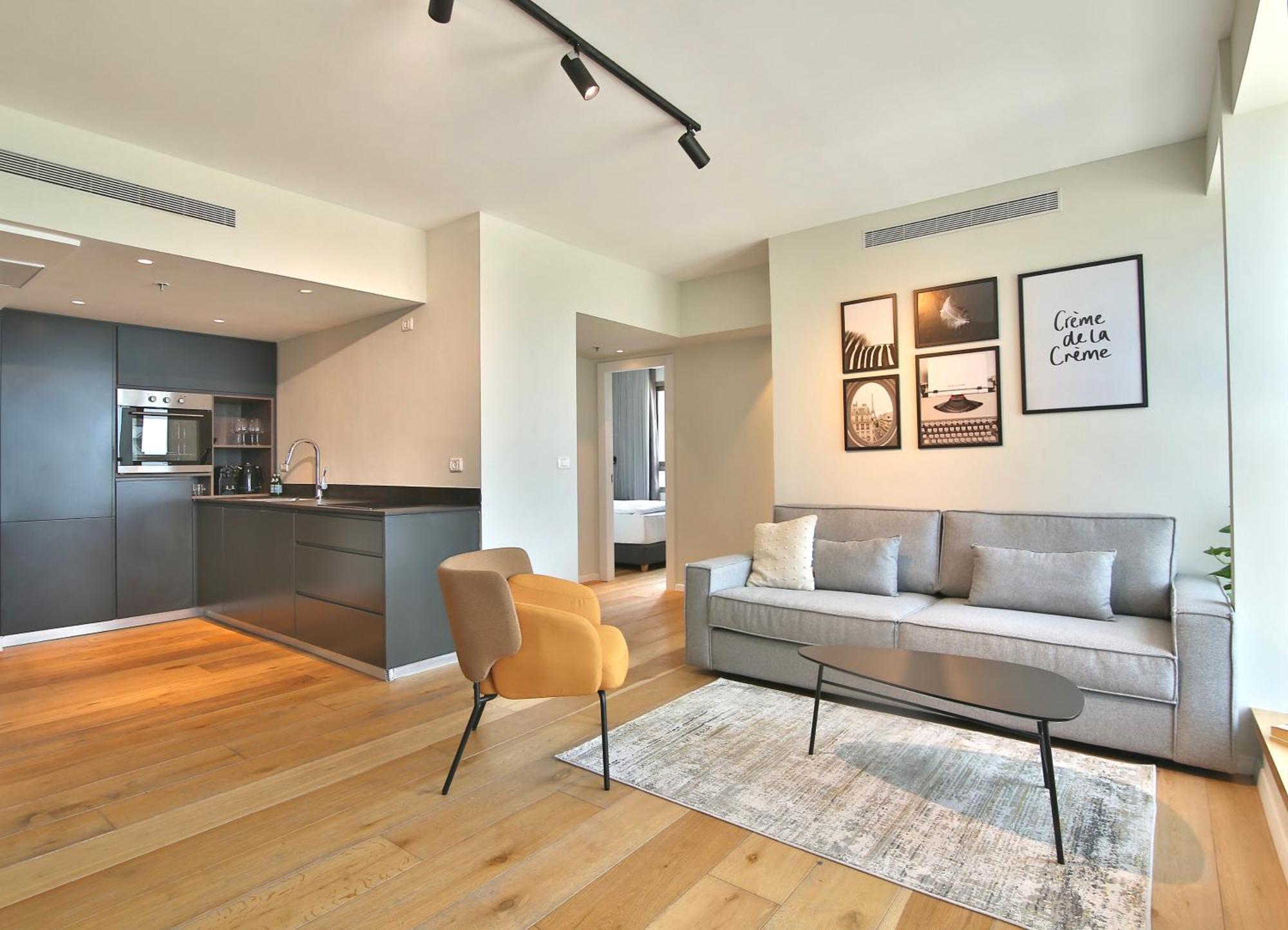 Luxury Suites By Notaly Ariel - Carmel Beach Хайфа Стая снимка