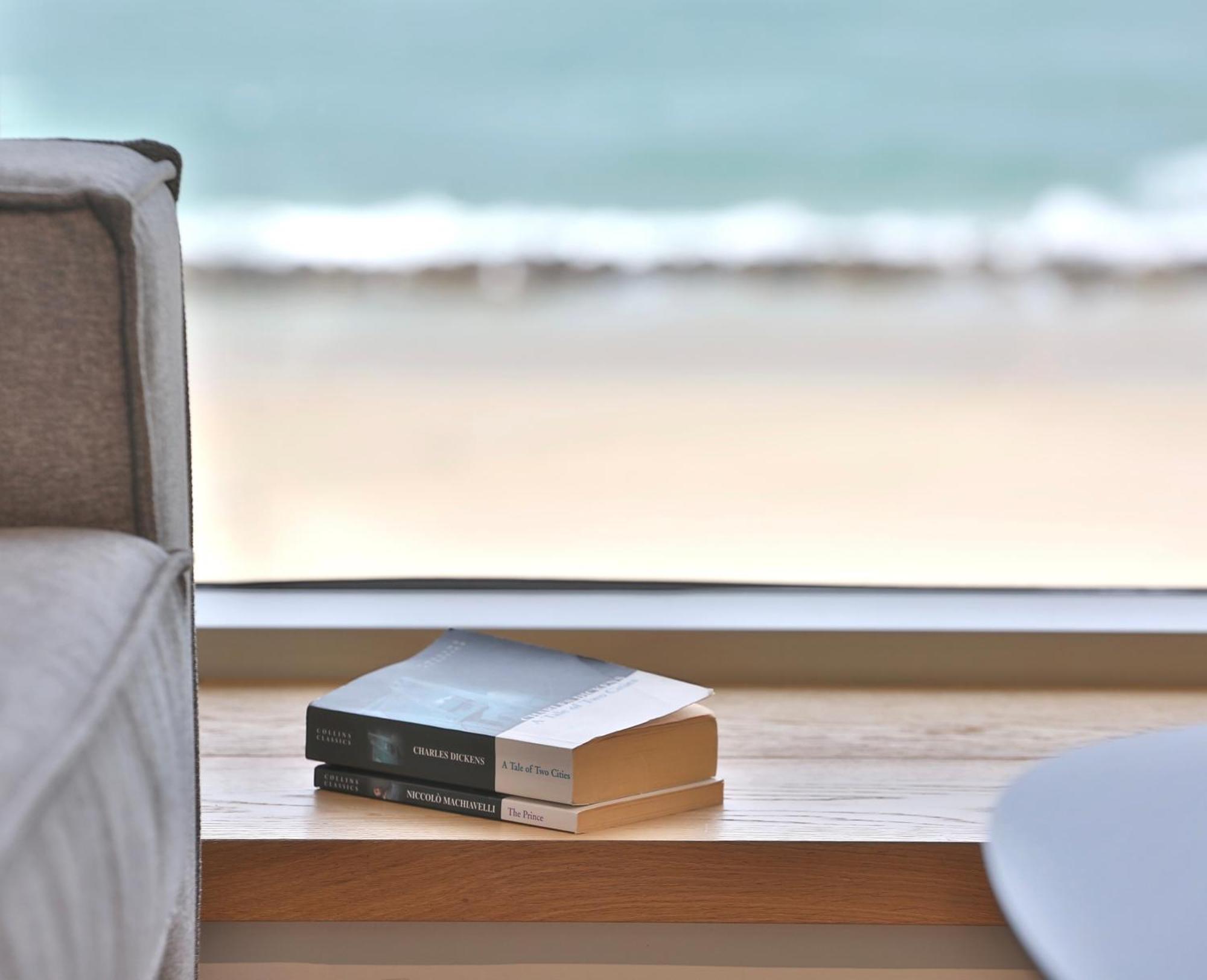 Luxury Suites By Notaly Ariel - Carmel Beach Хайфа Стая снимка