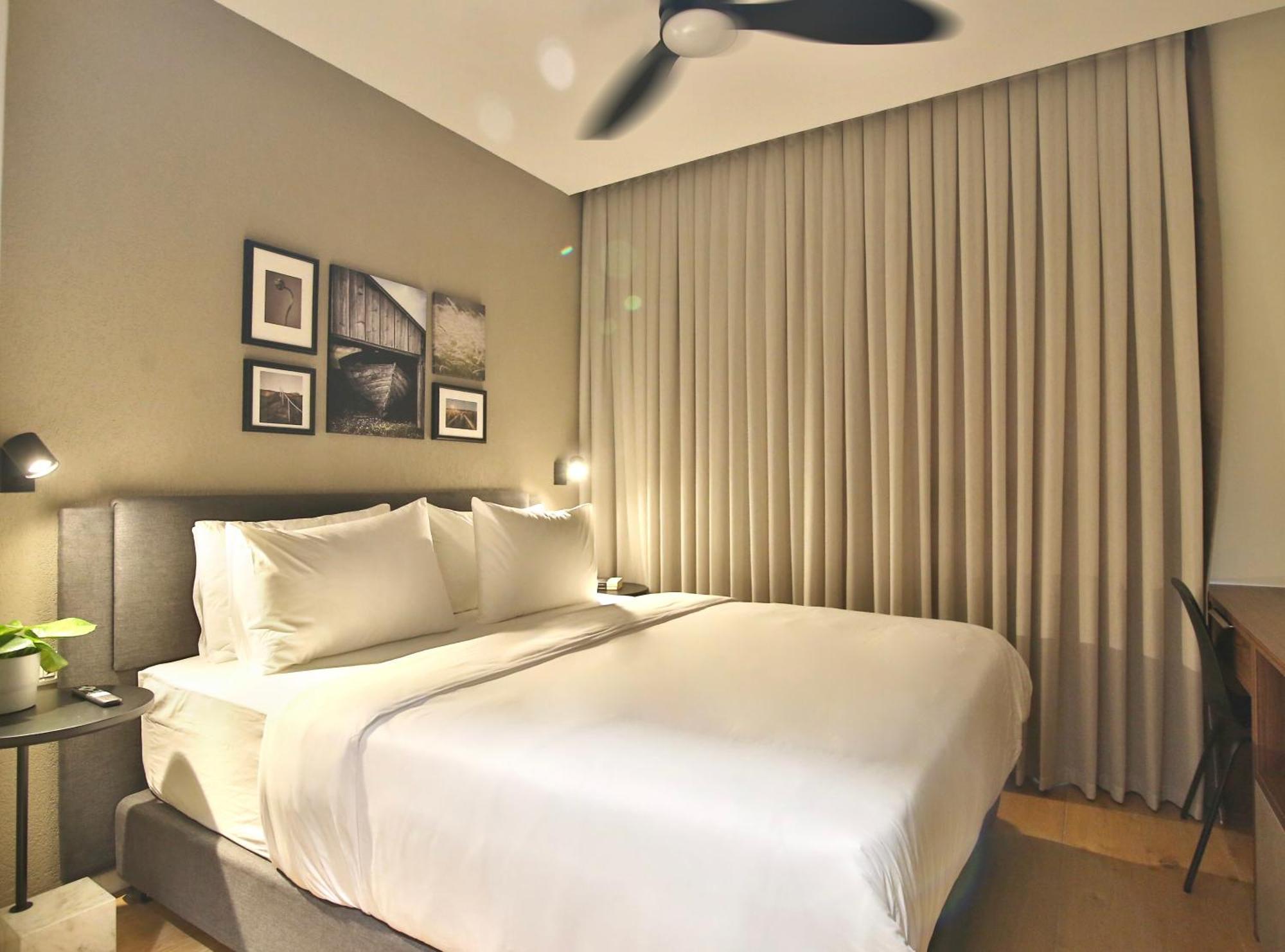 Luxury Suites By Notaly Ariel - Carmel Beach Хайфа Стая снимка